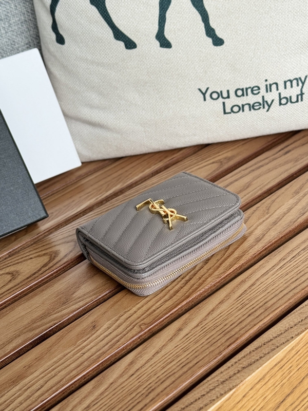 イヴサンローラン財布側面デザイン